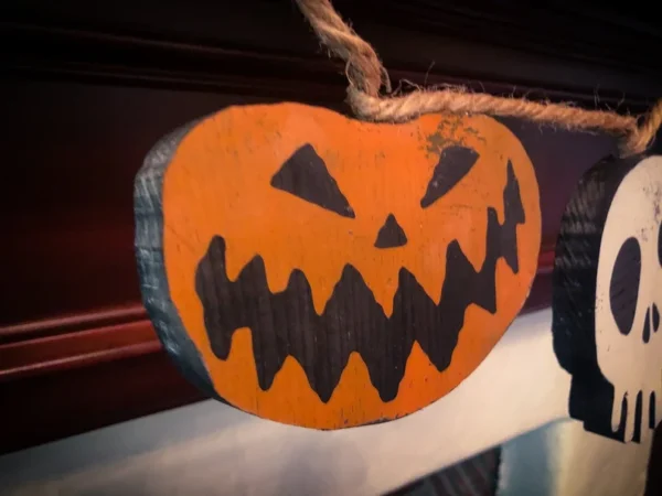 Halloween pumpkin garland decoration.