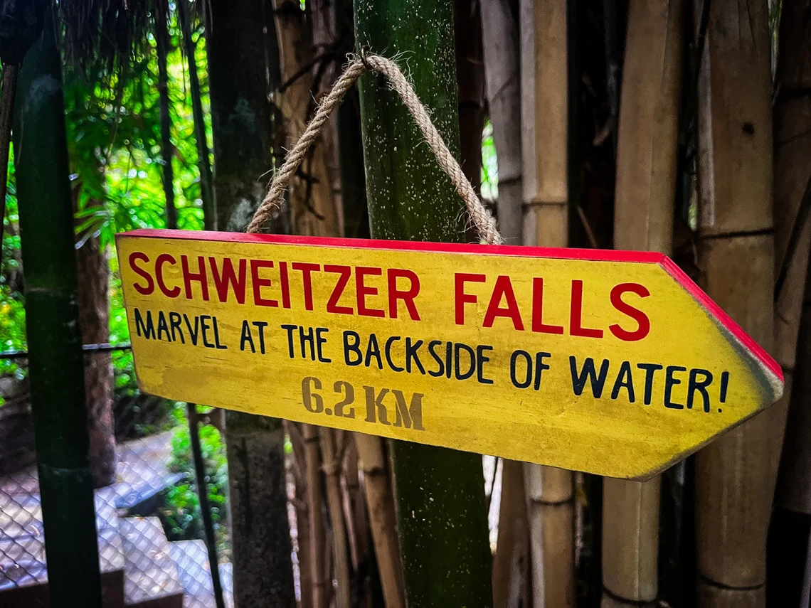 Schweitzer Falls: 6.2km to marvel at water!