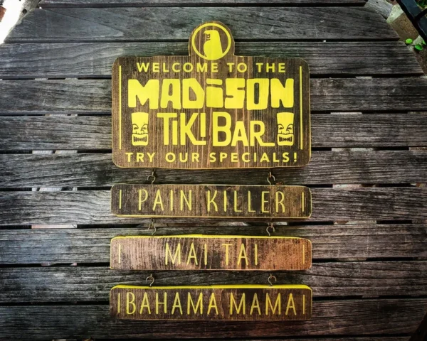 Madison Tiki Bar: Drink specials!