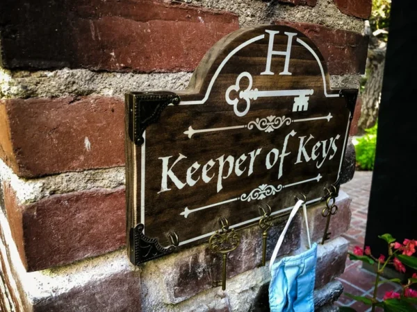 Wooden key holder: Keeper of Keys.